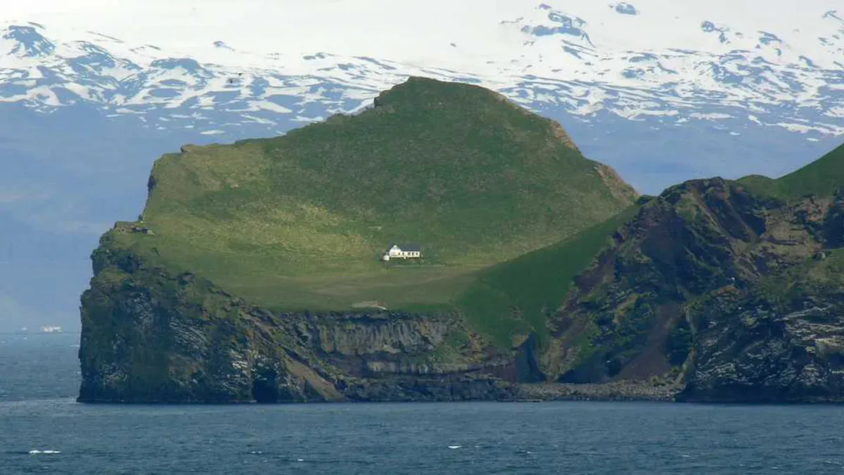 Mystery Of Worlds Loneliest House On Remote Island That Has Been Empty For Over 100 Years